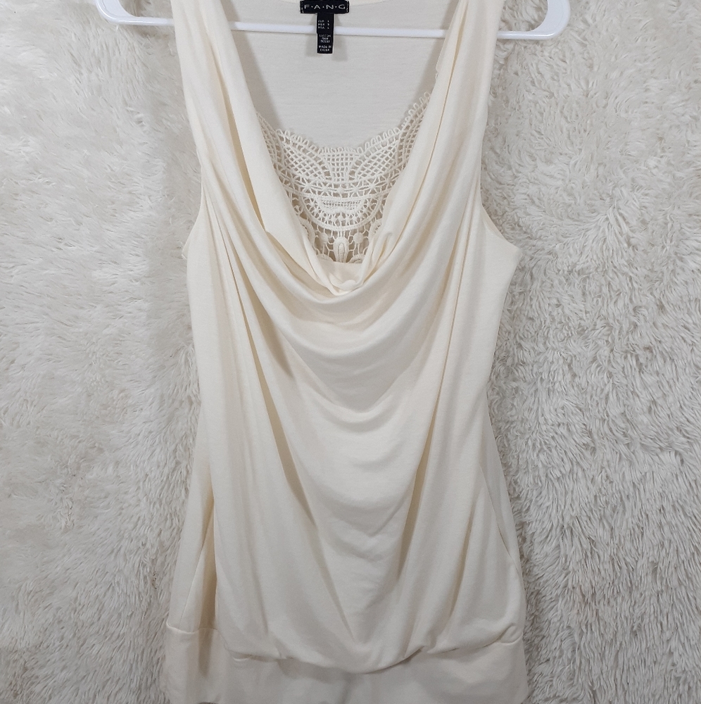 Fang Sleevless Shirt sz Large